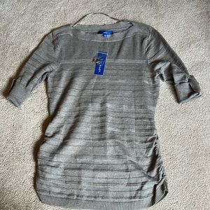 Apt 9 size small brand new women’s thin sweater/blouse, light brown